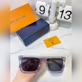 LOUIS VUITTON Модель： Z1809E Размер： 55 x 19 x 145