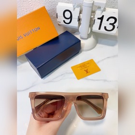 LOUIS VUITTON Модель： Z1809E Размер： 55 x 19 x 145