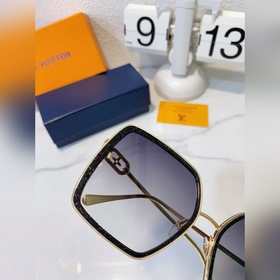 Квадратная сумка LOUIS VUITTON, модель： Z1774E, размер： 58 x 18 x