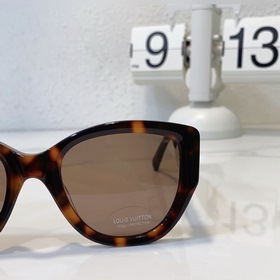 LOUIS VUITTON Модель： Z1738E Размер： 54 x 21 x 145