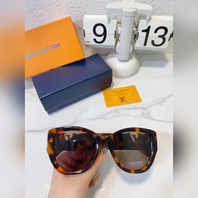 LOUIS VUITTON Модель： Z1738E Размер： 54 x 21 x 145