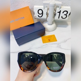 LOUIS VUITTON Модель： Z1738E Размер： 54 x 21 x 145