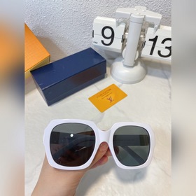 LOUIS VUITTON Модная модель для подиума Модель： Z1530E Размер： 