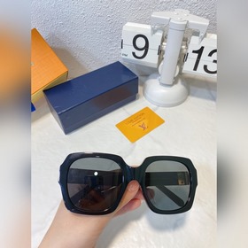 LOUIS VUITTON Модная модель для подиума Модель： Z1530E Размер： 