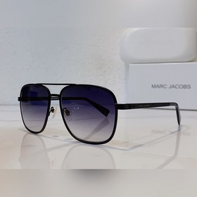 MARC JACOBS Модель： MARC 241/S Размер： 59/18-145