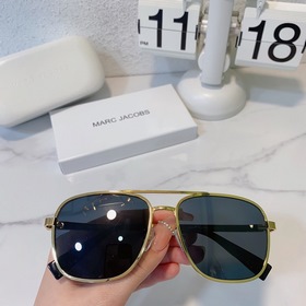MARC JACOBS Модель： MARC 241/S Размер： 59х18-145