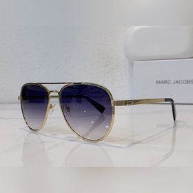 MARC JACOBS Модель： MARC 240/S Размер： 60 x 19 x 145