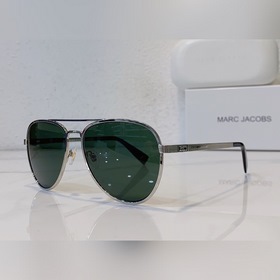 MARC JACOBS Модель： MARC 240/S Размер： 60 x 19 x 145