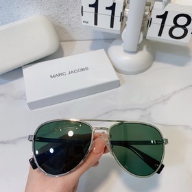 MARC JACOBS Модель： MARC 240/S Размер： 60 x 19 x 145