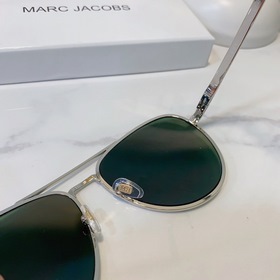 MARC JACOBS Модель： MARC 240/S Размер： 60 x 19 x 145