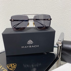 Тщательно проработанный MAYBACH C-SV-Z32 Майбах для мужчин. Идеал
