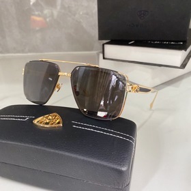 【MAYBACH THE POTE II】 Рекомендуется для мужчин. Эта модель оснаще