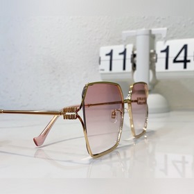 MiuMiu Модель SMU49W Размер： 69-17-125.