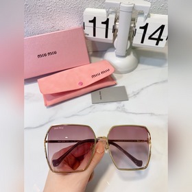 MiuMiu Модель SMU49W Размер： 69-17-125.