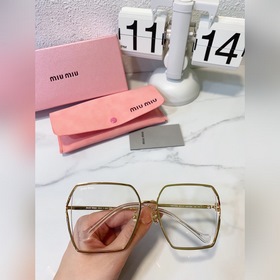 MiuMiu Модель SMU49W Размер： 69-17-125.