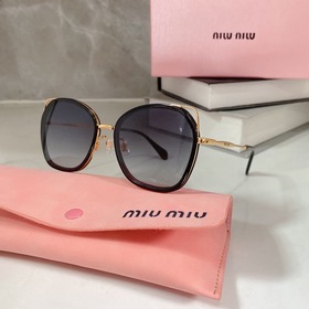 MIUMIU SMU68XV Размеры： 57-19-145.