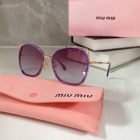 MIUMIU SMU68XV Размеры： 57-19-145.