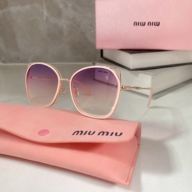 MIUMIU SMU68XV Размеры： 57-19-145.