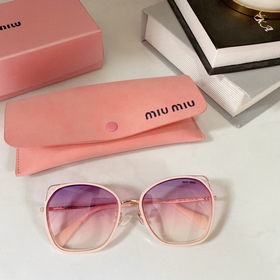 MIUMIU SMU68XV Размеры： 57-19-145.