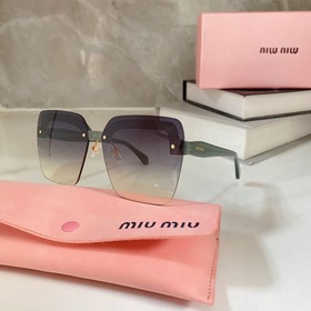 Miumiu* 9036 Размер： 64-12-140