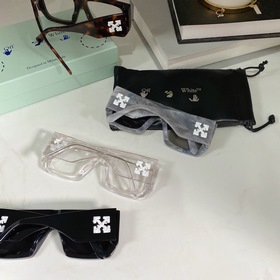 OFF WHITE Модель： O W40018U Размер： 55 x 19 x 145 Коробка для до
