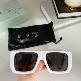 OFF WHITE Модель： O W40018U Размер： 55 x 19 x 145 Коробка для до