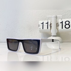 Off-White Новый дизайн с комбинацией цветов, проходящий по всей