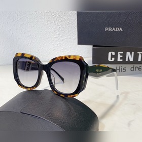 Prada Модель： SPR 16YS Размер： 52/19-145