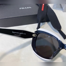 Prada Модель： SPR 16YS Размер： 52/19-145
