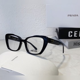 Сегодня в продаже PR01YV Новинка на официальном сайте для женщин.