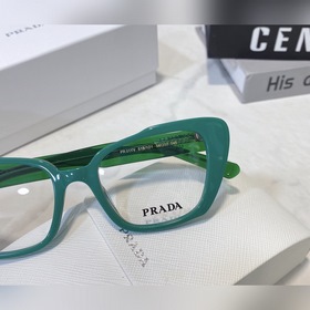 Сегодня в продаже PR01YV Новинка на официальном сайте для женщин.