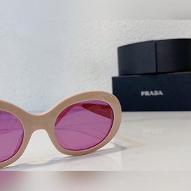 Prada Модель： SPR 25 Размер： 54х18-145