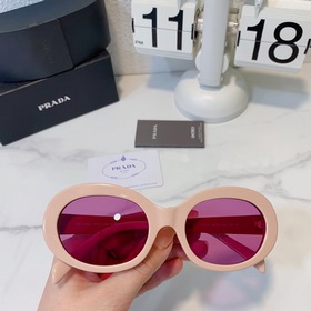Prada Модель： SPR 25 Размер： 54х18-145