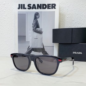 Prada SPR25 Размер： 55х18-145