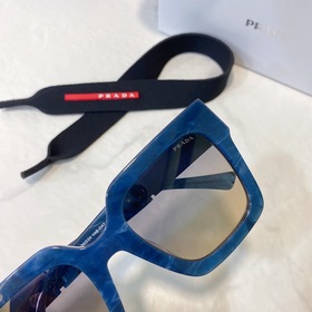 Prada Модель： PR 36XS Размер： 52/24-145 Поставка с логотипом
