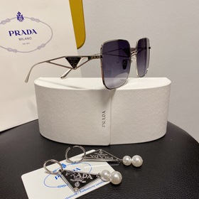Очки Prada Очки серьги в комплекте. Очень нравятся.