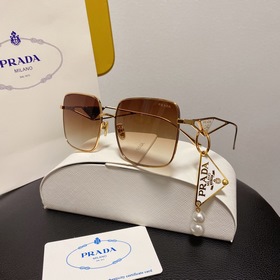 Делитесь аксессуарами | Чудо-очки Prada Эти очки Prada действител