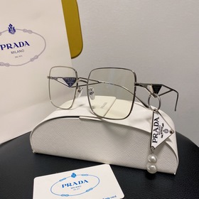 Делитесь аксессуарами | Чудо-очки Prada Эти очки Prada действител