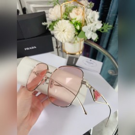 Prada Солнцезащитные очки Prada  Модель： SPR22  Размер： 58-16