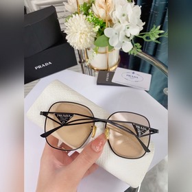 Prada Солнцезащитные очки Prada  Модель： SPR22  Размер： 58-16