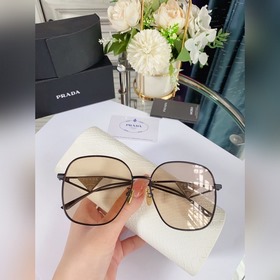 Prada Солнцезащитные очки Prada  Модель： SPR22  Размер： 58-16