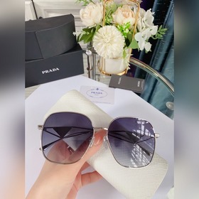 Prada Солнцезащитные очки Prada  Модель： SPR22  Размер： 58-16