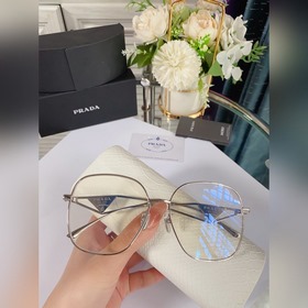 Prada Солнцезащитные очки Prada  Модель： SPR22  Размер： 58-16