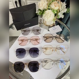 Prada Солнцезащитные очки Prada  Модель： SPR22  Размер： 58-16