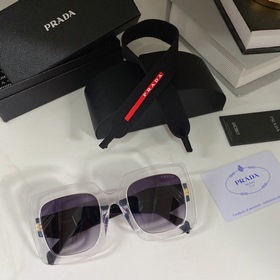 Prada Модель： PR26YS Размер： 52х21-145 С логотипом и ремешком дл