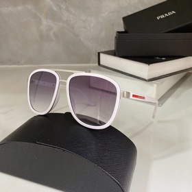 Prada Модель： SPR 50XS Размер： 60/16-145