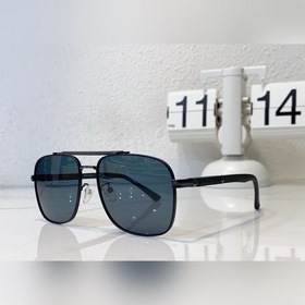 Prada Модель： SPR90Y Размер： 62х19-11-140.