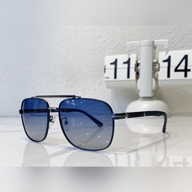 Prada Модель： SPR90Y Размер： 62х19-11-140.