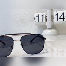 Prada Модель： SPR90Y Размер： 62х19-11-140.