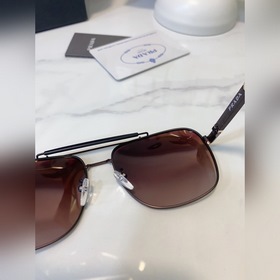 Prada Модель： SPR90Y Размер： 62х19-11-140.
